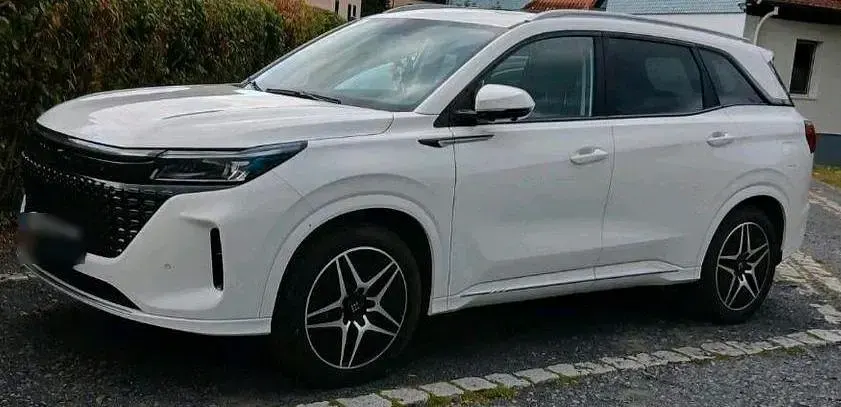 Gebraucht DFSK E5 177 PS (130 kW) 2025 Weiß SUV