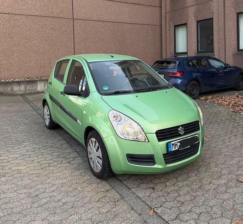 Gebraucht Suzuki Splash Comfort 65 PS (47 kW) 2009 Grün Kleinwagen
