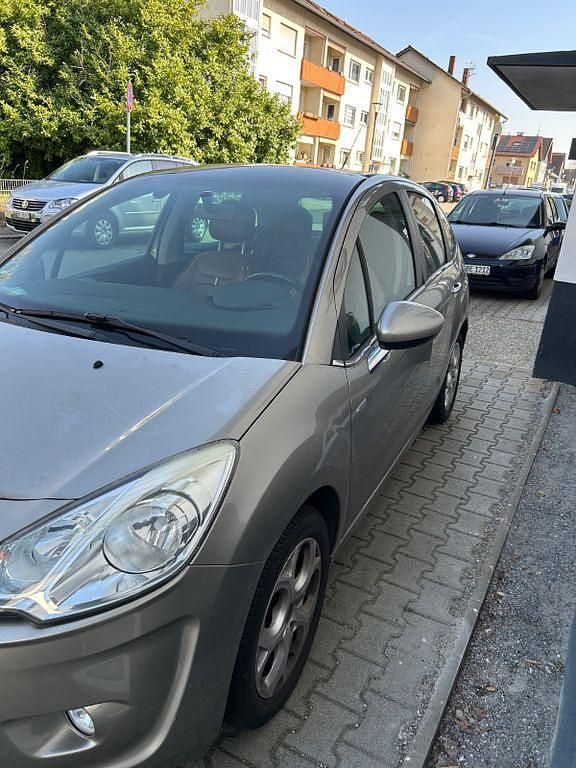 Gebraucht Citroën C3 Tendance 95 PS (69 kW) 2011 Beige Limousine