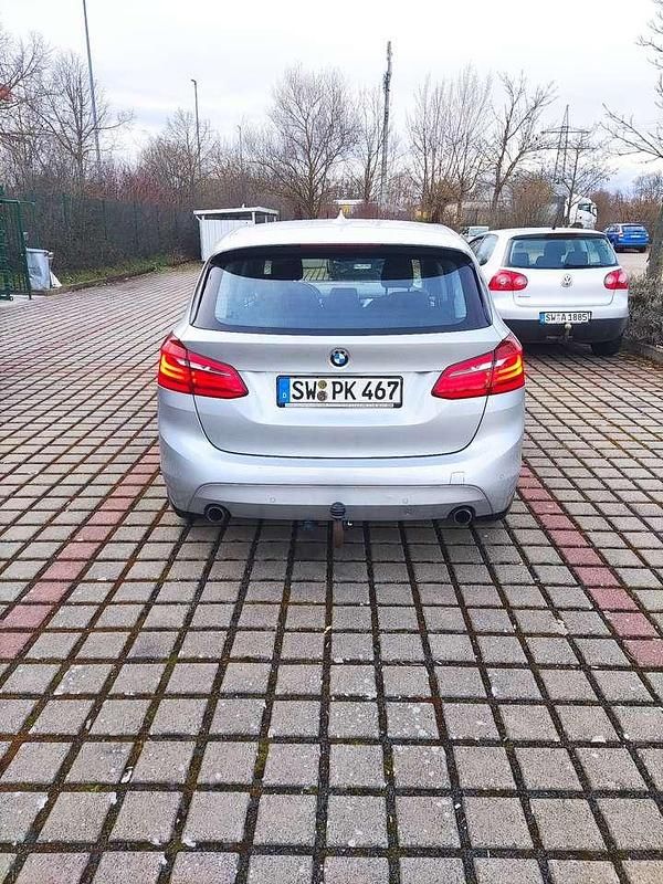 Gebraucht BMW 220 Advantage 190 PS (139 kW) 2017 Silber Kombi