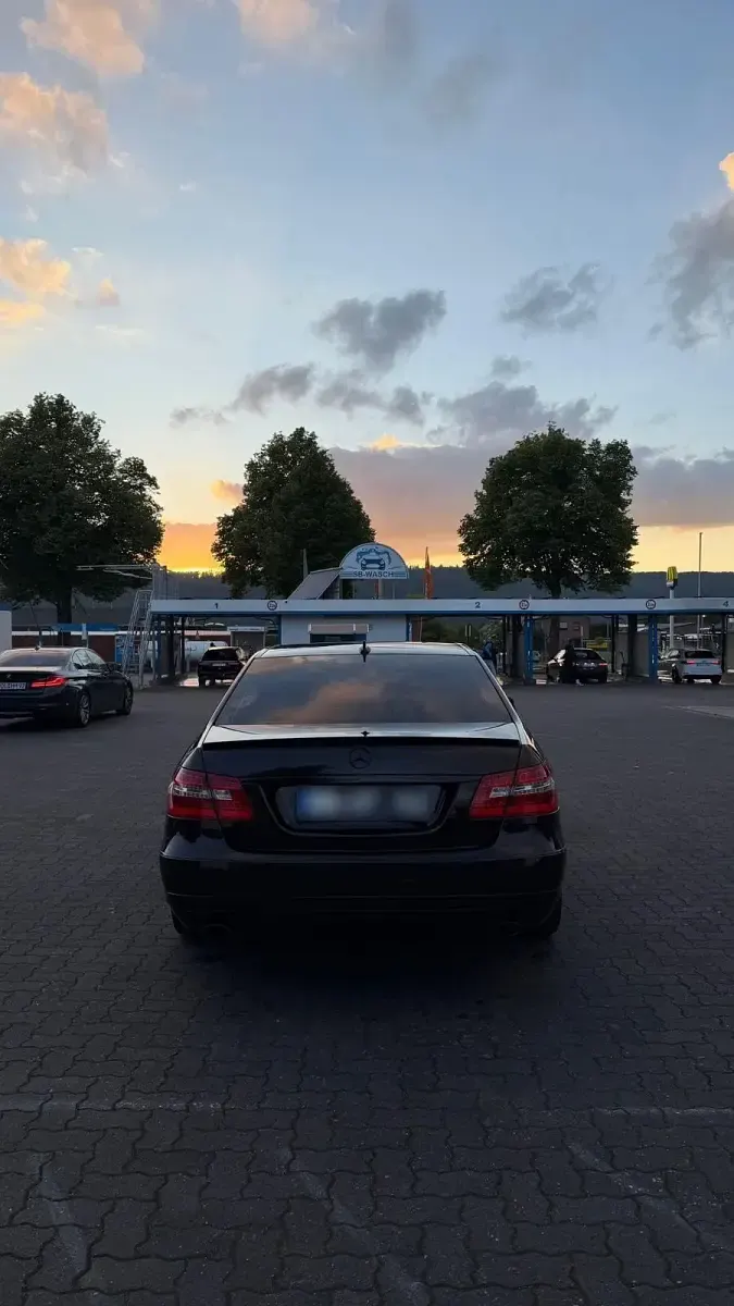 Gebraucht Mercedes E350 292 PS (214 kW) 2009 Andere farben Limousine