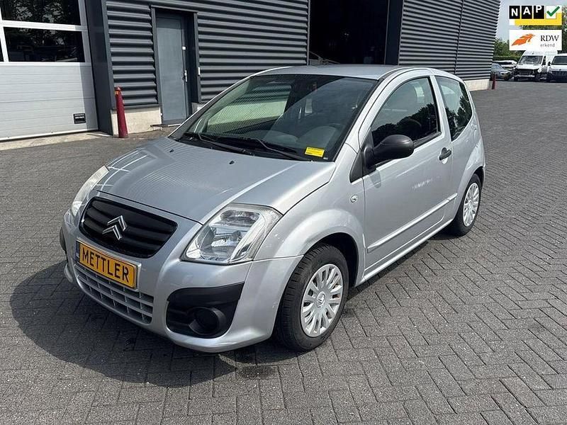 Grau Gebraucht 2008 Citroën C2 Furio Kleinwagen | 1.250 € (Fairer Preis) - Bild 1/4