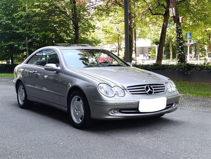 Grau Gebraucht 2004 Mercedes CLK200 Coupé | 4.999 € (Guter Preis) - Bild 1/4