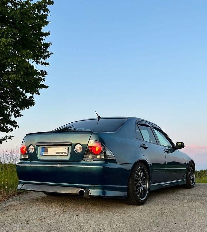 Gebraucht Lexus IS200 Sport Line 205 PS (150 kW) 2000 Blau Limousine