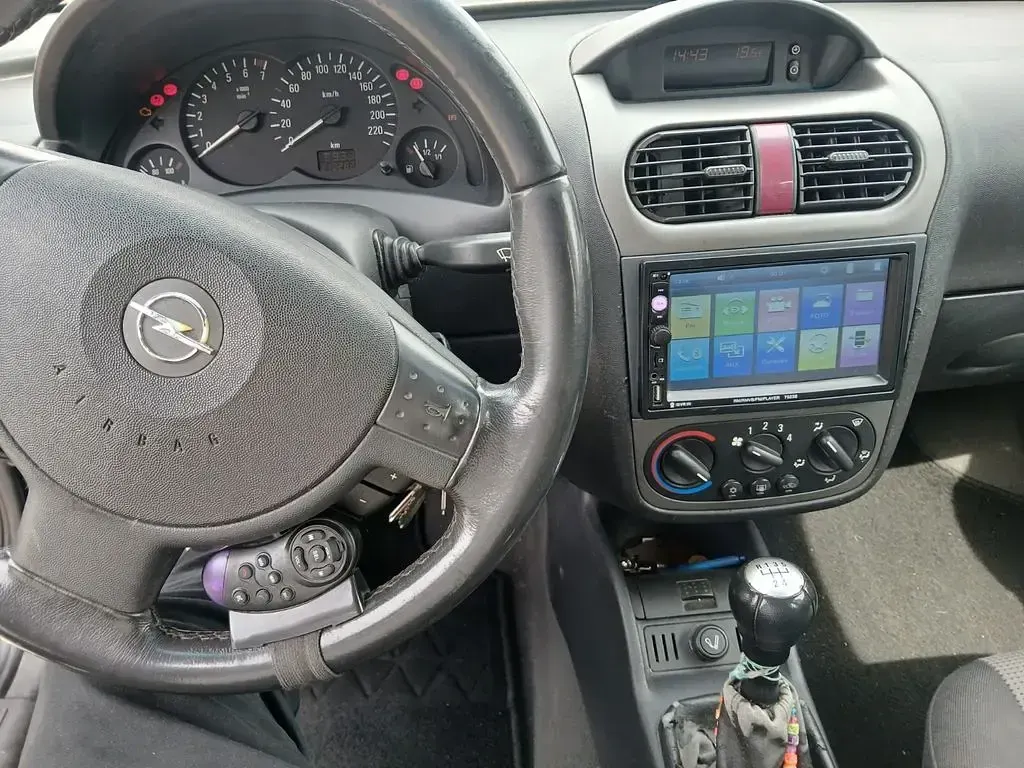 Gebraucht Opel Corsa 75 PS (55 kW) 2004 Schwarz Kleinwagen
