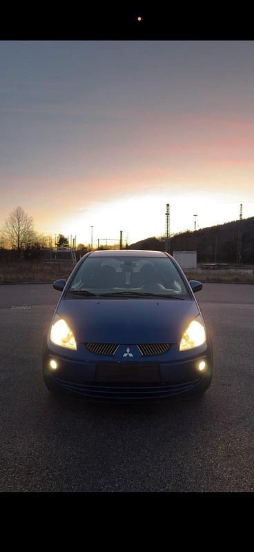 Gebraucht Mitsubishi Colt Motion 95 PS (69 kW) 2006 Blau Kleinwagen