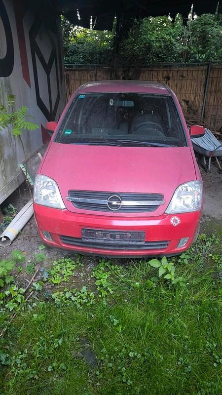 Rot Gebraucht 2003 Opel Meriva Van / Kleinbus | 300 € - Bild 1/4