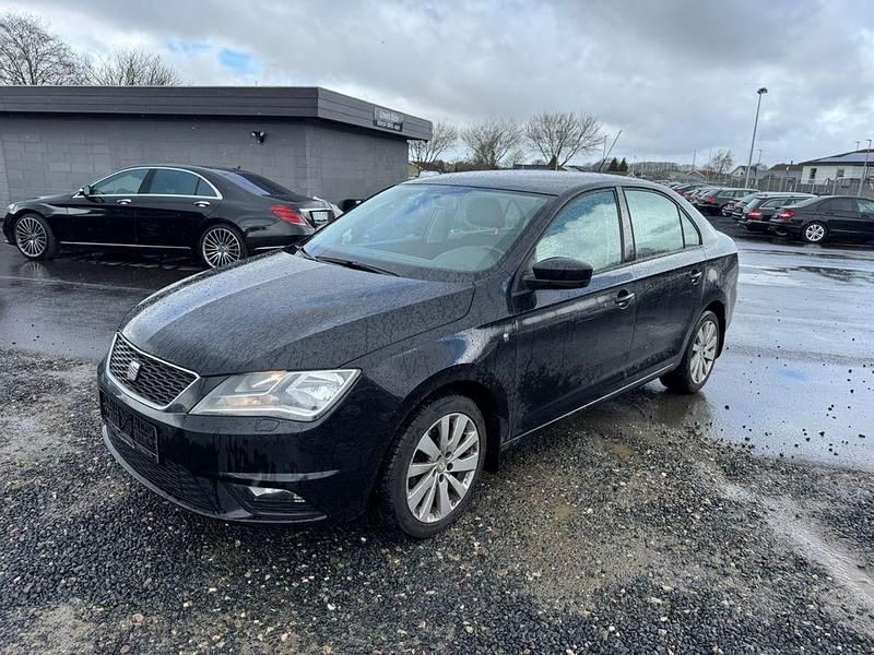 Gebraucht Seat Toledo Style 105 PS (77 kW) 2013 Schwarz Kleinwagen