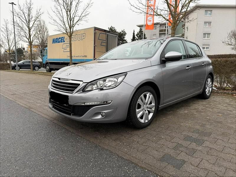Gebraucht Peugeot 308 131 PS (96 kW) 2014 Grau Limousine