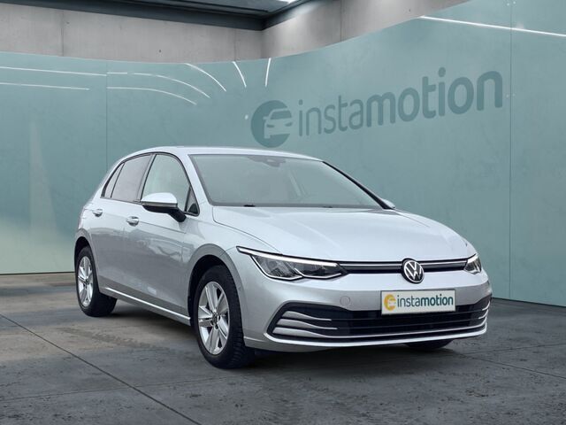 Silber Gebraucht 2020 VW Golf VIII Life Limousine | 18.200 € (Fairer Preis) - Bild 1/2