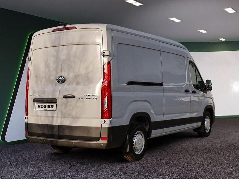 Neu Maxus V90 148 PS (108 kW) 2025 Schwarz Van