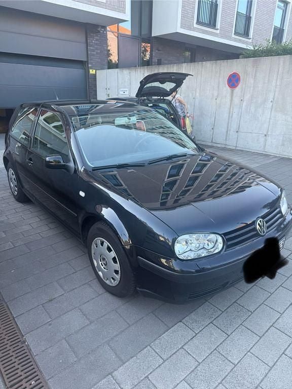 Schwarz Gebraucht 2000 VW Golf IV Limousine | 3.300 € (Fairer Preis) - Bild 1/4