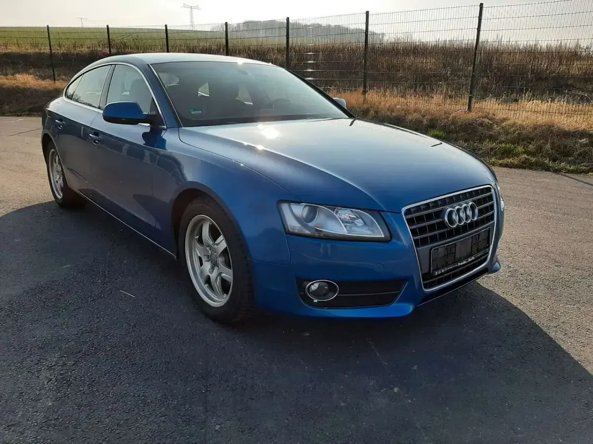 Gebraucht Audi A5 Sportback Sport 160 PS (117 kW) 2010 Blau Kleinwagen