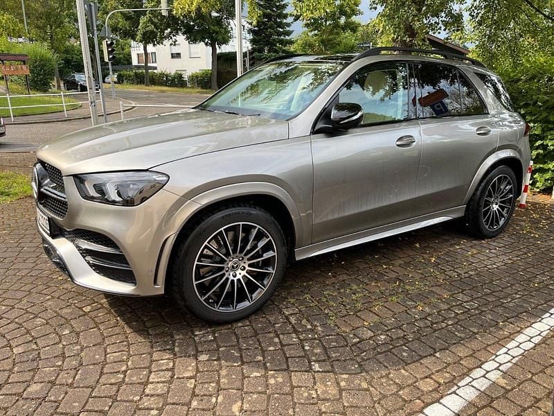 Silber Gebraucht 2023 Mercedes GLE350 SUV | 71.777 € (Etwas zu teuer) - Bild 1/4