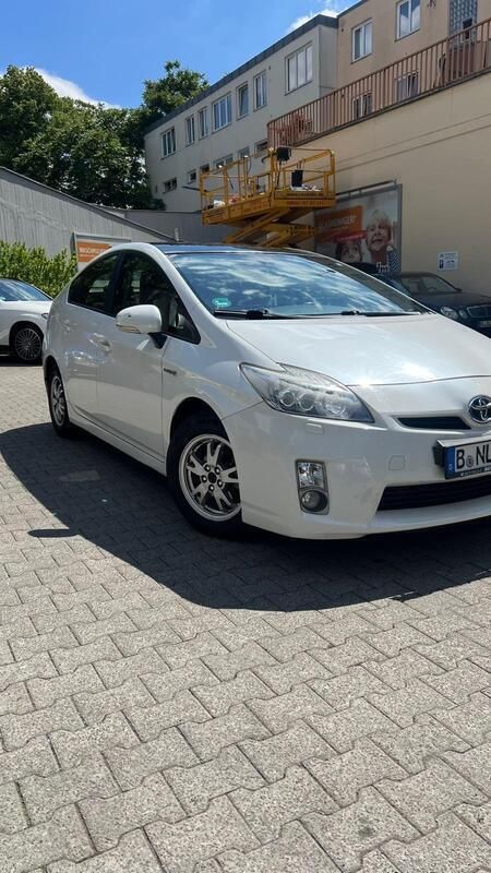 Weiß Gebraucht 2012 Toyota Prius Executive Kleinwagen | 9.450 € (Fairer Preis) - Bild 1/4