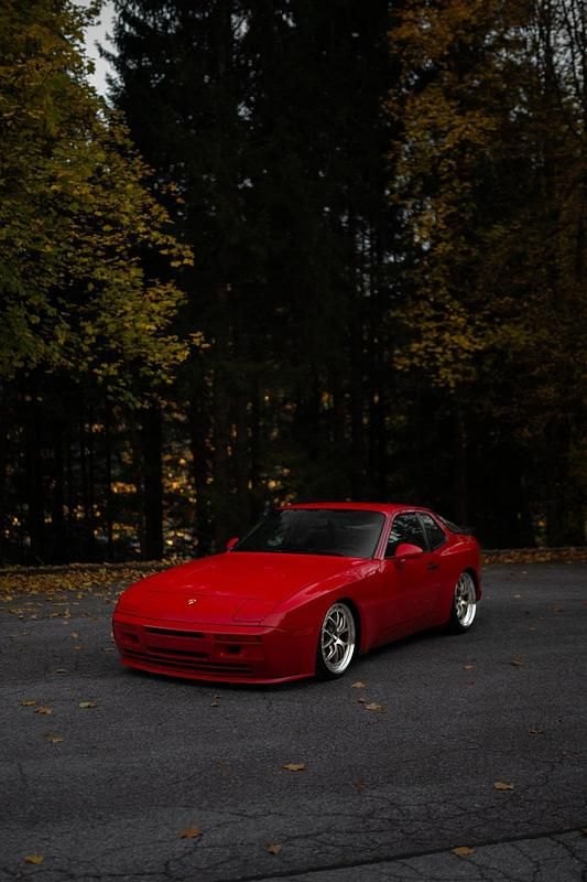 Rot Gebraucht 1986 Porsche 944 Turbo Coupé | 39.999 € - Bild 1/4