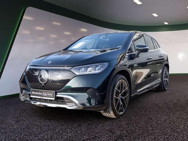 Gebraucht Mercedes 300 Advanced Plus 180 kW (245 PS) 2025 Grün / smaragdgrün (metallic) SUV