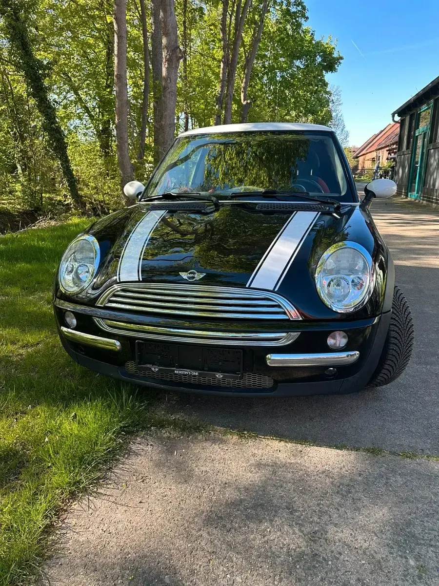 Używany Mini Cooper 116 KM (85 kW) 2002 Czarny Hatchback
