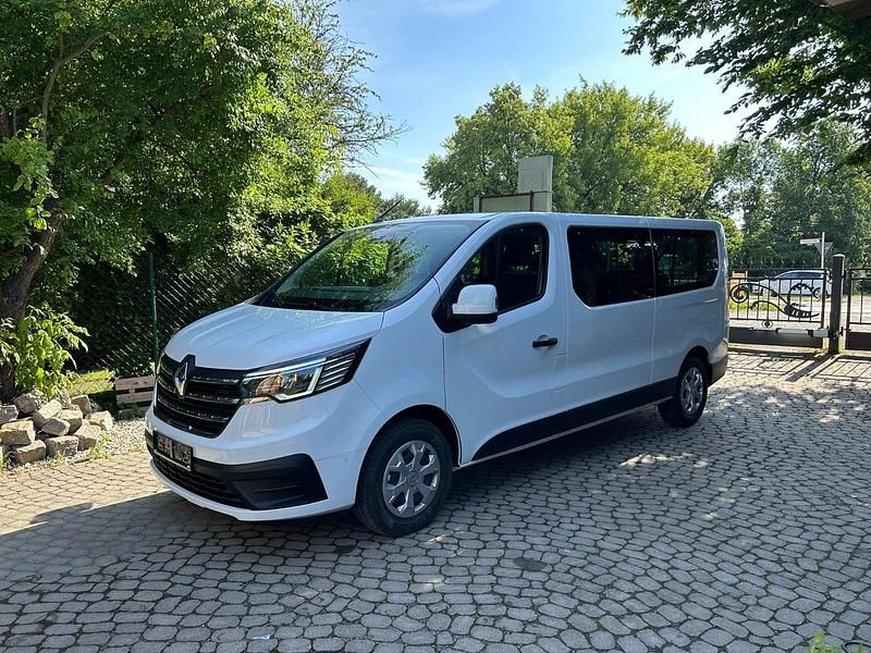 Weiß Gebraucht 2024 Renault Trafic Van / Kleinbus | 27.450 € (Superpreis) - Bild 1/4