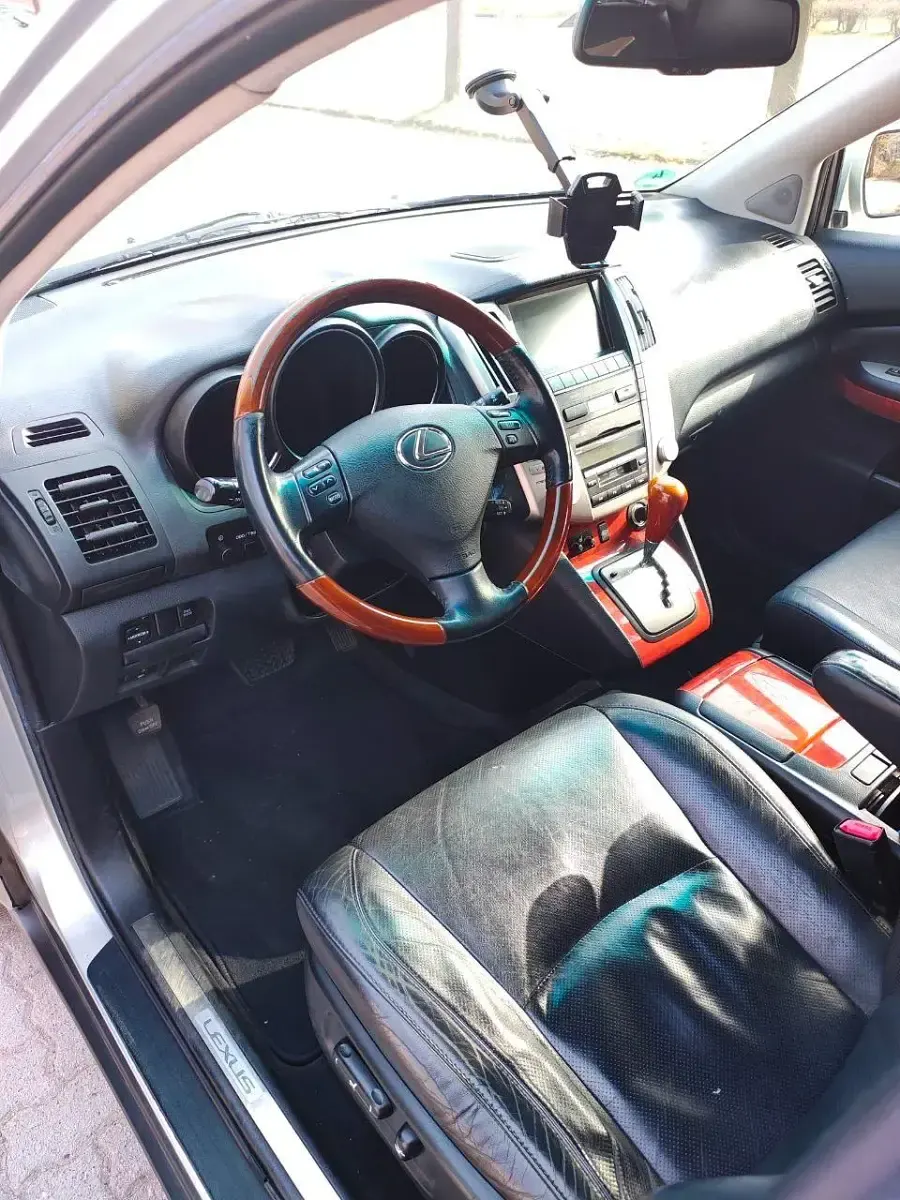 Second-hand Lexus RX400 272 CP (200 kW) 2007 Argintiu SUV