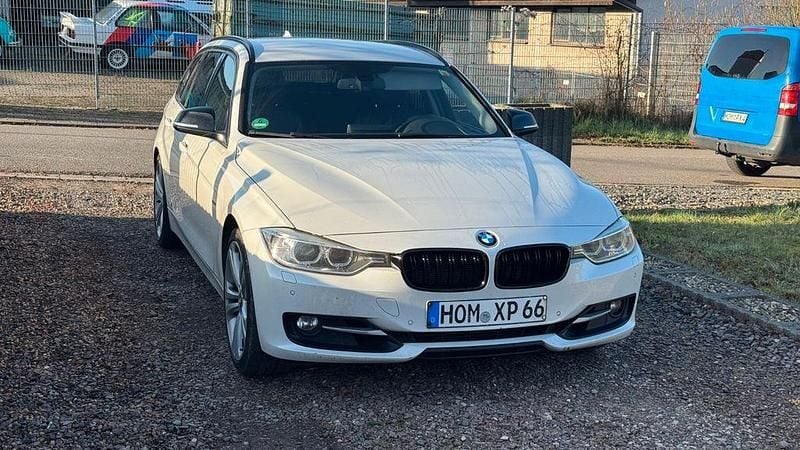 Gebraucht BMW 330 Sport Line 258 PS (189 kW) 2013 Weiß Kombi