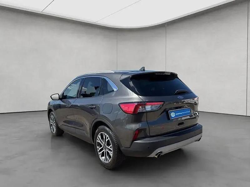 Gebraucht Ford Kuga Titanium 224 PS (164 kW) 2022 Magnetic grey metallic SUV