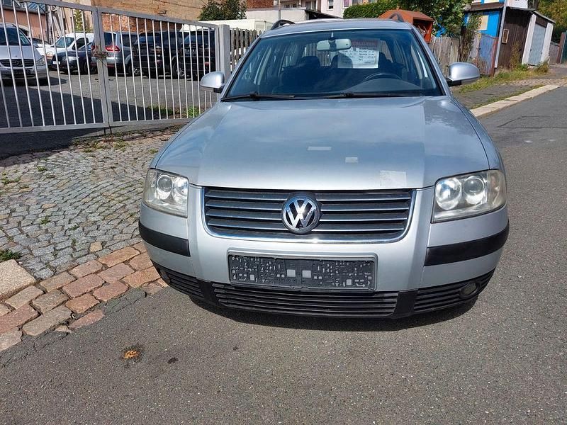 Gebraucht VW Passat Comfortline 116 PS (85 kW) 2004 Grau Kombi