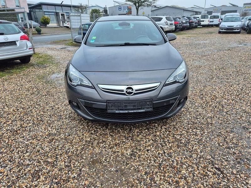 Grau Gebraucht 2015 Opel Astra GTC Basis Kleinwagen | 3.499 € (Fairer Preis) - Bild 1/4