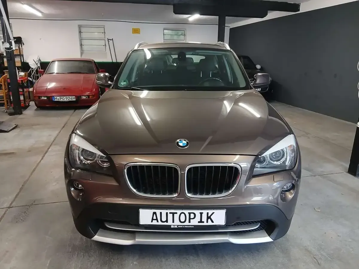Gebraucht BMW X1 143 PS (105 kW) 2012 Sparkling bronze metallic SUV