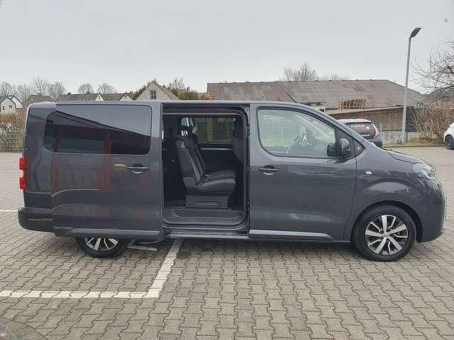 Gebraucht Toyota Proace 177 PS (130 kW) 2024 Grau Van / Kleinbus