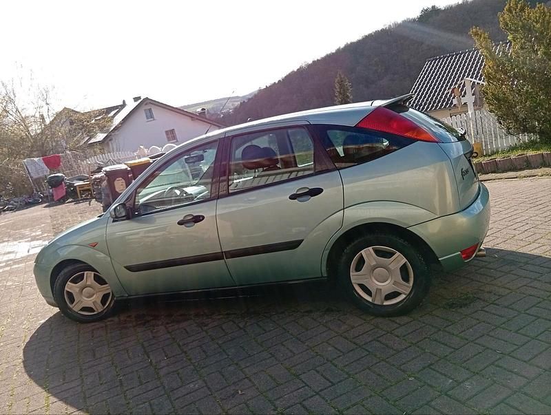 Gebraucht Ford Focus 1999 Andere farben Limousine