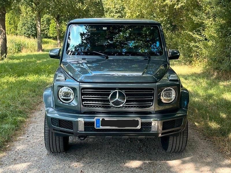 Grau Gebraucht 2022 Mercedes G400 SUV | 122.500 € (Superpreis) - Bild 1/4