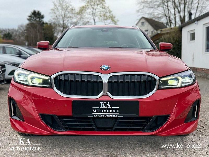 Gebraucht BMW 320 Performance 190 PS (139 kW) 2022 Rot Limousine