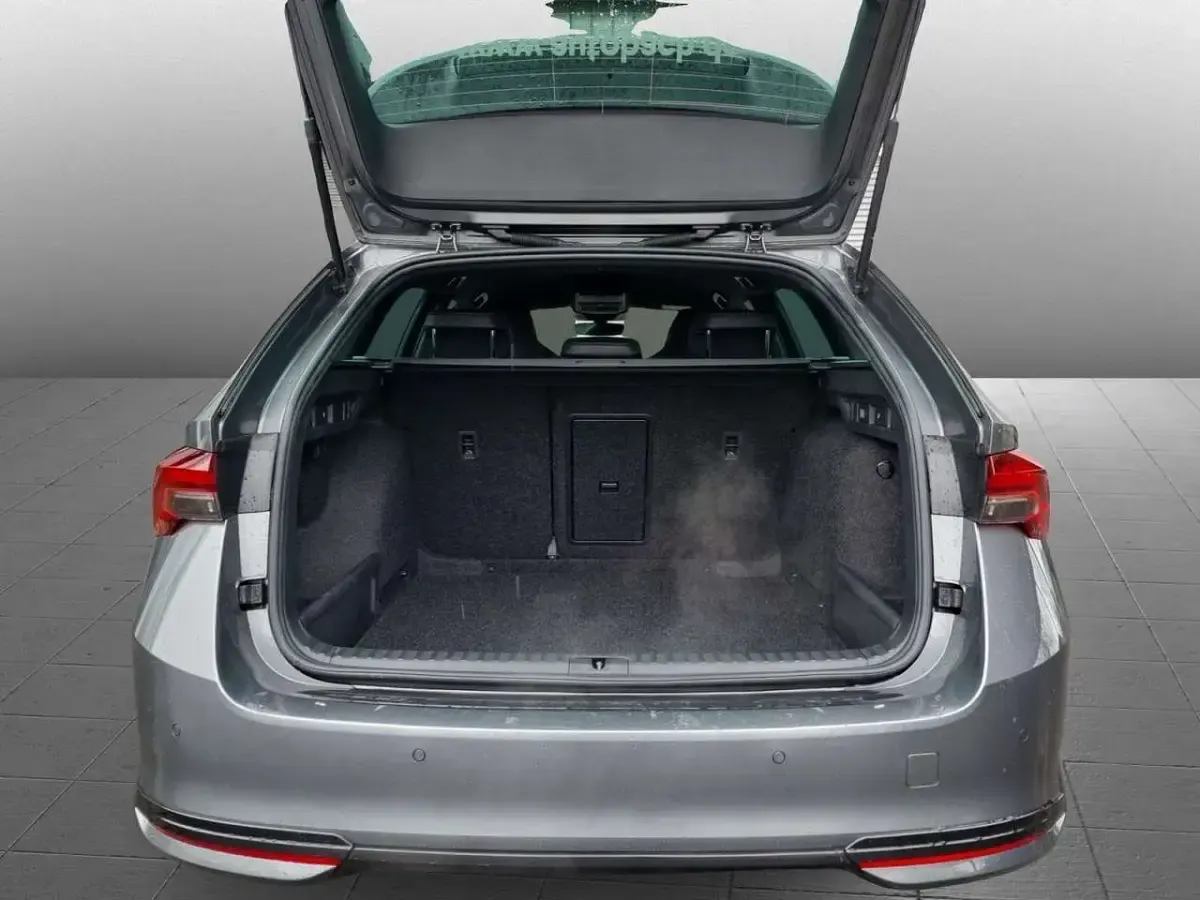 Gebraucht Skoda Octavia SportLine 150 PS (110 kW) 2026 Graphitegrau metallic Kombi