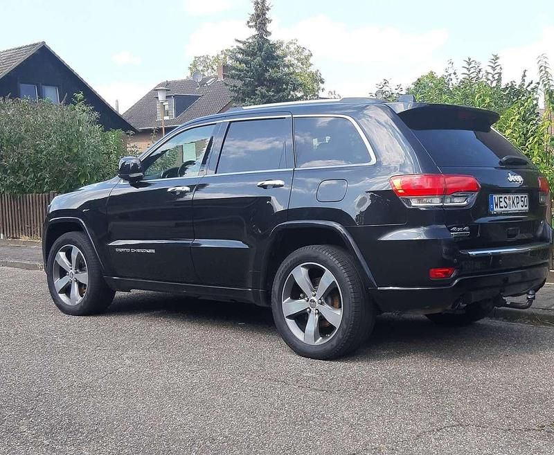 Schwarz Gebraucht 2014 Jeep Grand Cherokee Overland SUV | 11.000 € (Teuer) - Bild 1/4