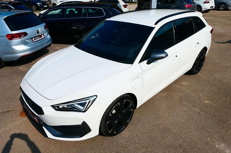 Gebraucht Cupra Leon VZ 150 PS (110 kW) 2023 Weiß Limousine