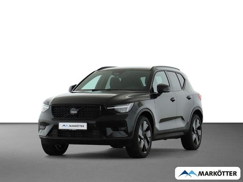 Neu Volvo XC40 Plus 163 PS (119 kW) 2026 Schwarz SUV