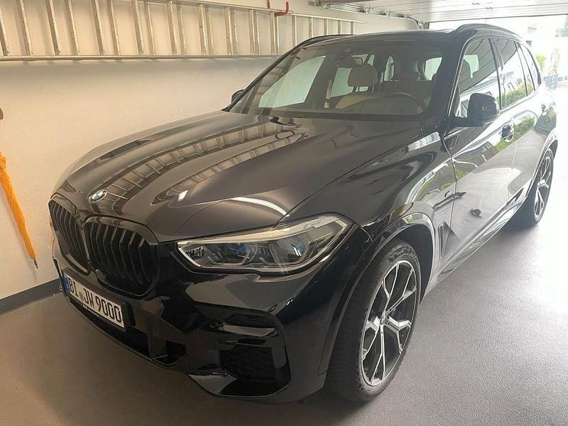 Schwarz Gebraucht 2022 BMW X5 M50 Sport Line SUV | 61.000 € (Guter Preis) - Bild 1/4