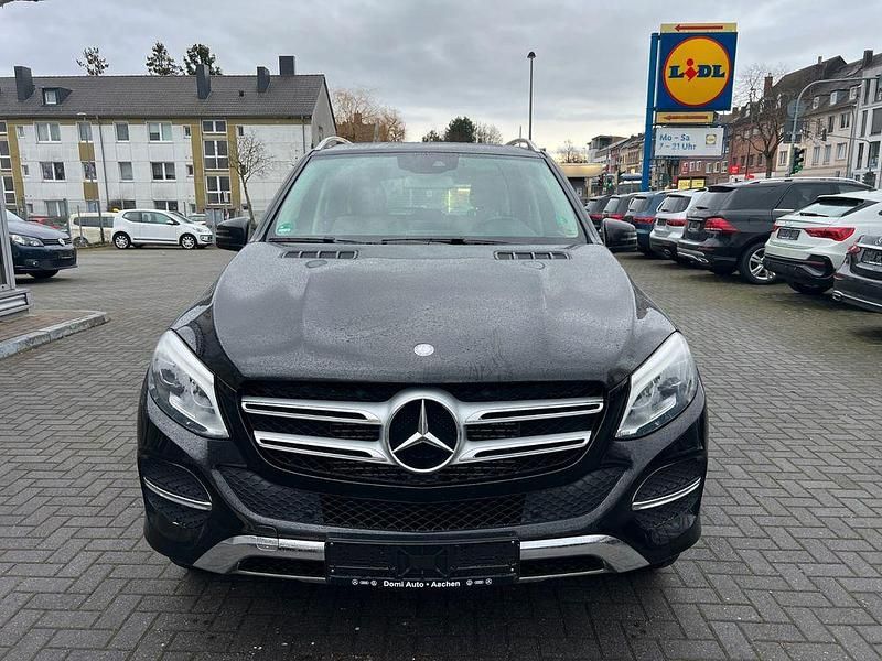 Gebraucht Mercedes GLE250 204 PS (150 kW) 2015 Schwarz SUV