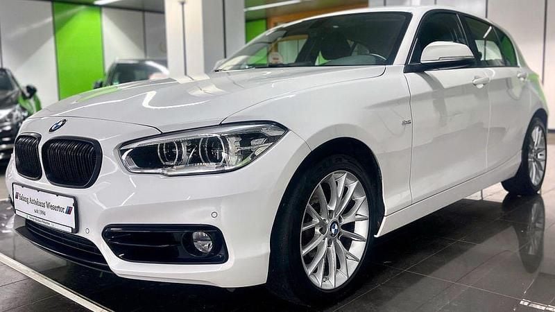 Weiß Gebraucht 2017 BMW 118 Sport Line Kleinwagen | 12.990 € (Fairer Preis) - Bild 1/4
