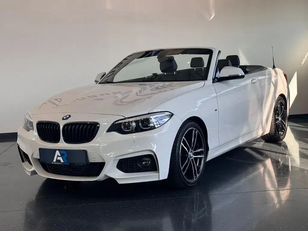 Gebraucht BMW 220 M Sport 190 PS (139 kW) 2019 Weiß Cabrio