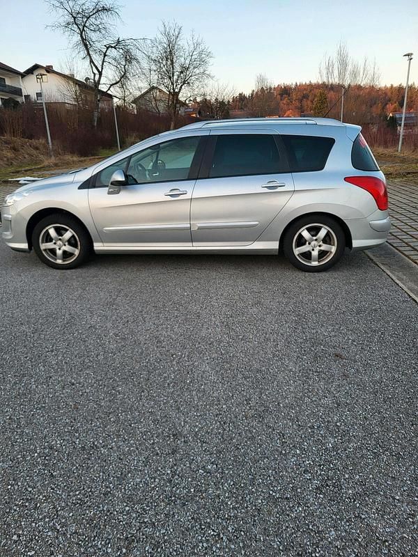Gebraucht Peugeot 308 SW 120 PS (88 kW) 2010 Grau Kombi
