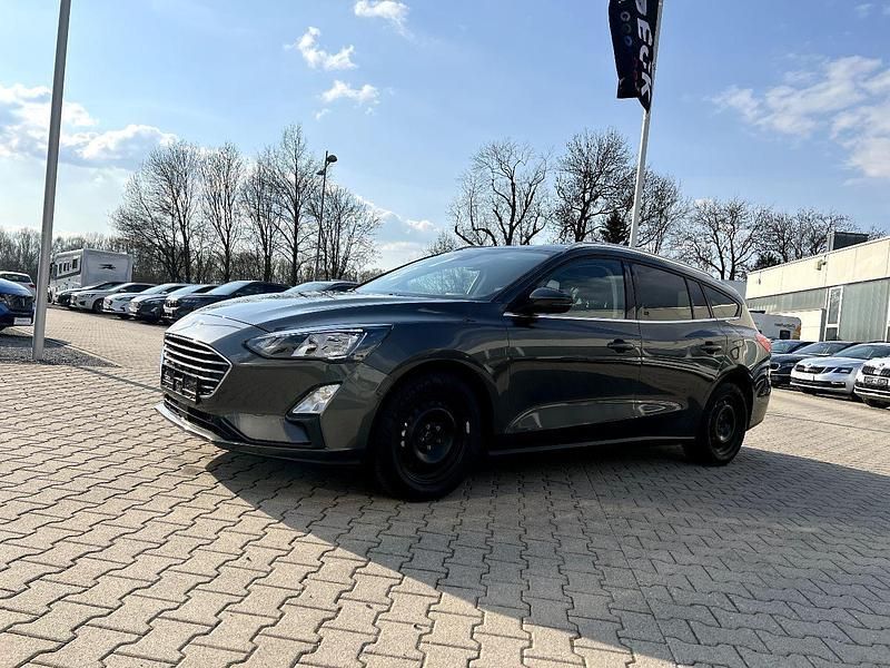Gebraucht Ford Focus Cool & Connect 120 PS (88 kW) 2021 Grau Kombi