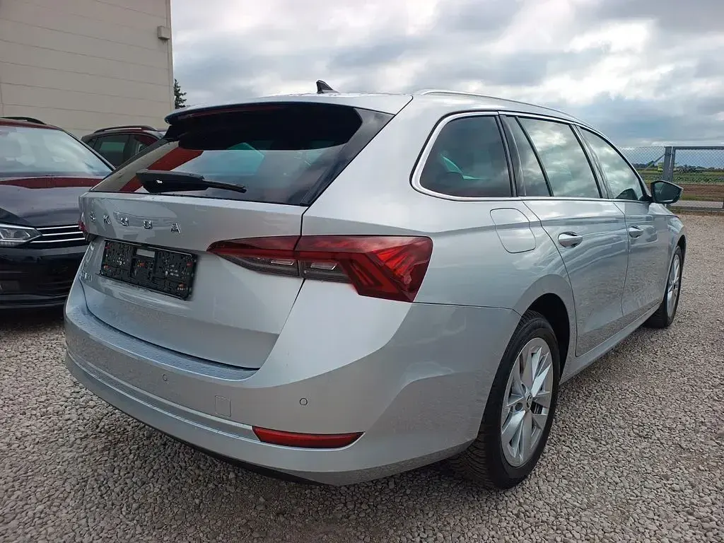 Gebraucht Skoda Octavia 150 PS (110 kW) 2023 Silber Kombi