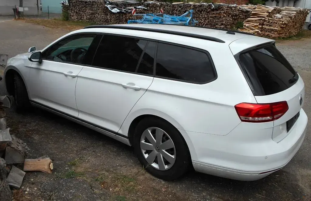 Gebraucht VW Passat Comfortline 190 PS (139 kW) 2016 Weiß Kombi