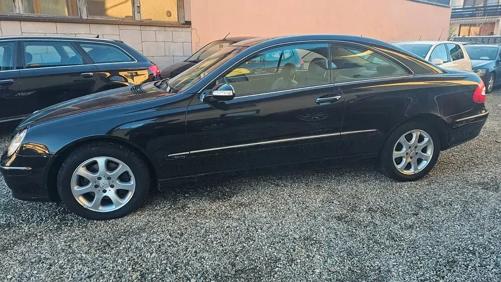 Gebraucht Mercedes CLK320 Elegance 218 PS (160 kW) 2003 Schwarz Coupé
