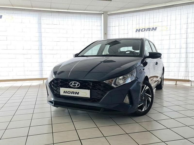 Aurora gray Gebraucht 2024 Hyundai i20 Kleinwagen | 14.990 € - Bild 1/4