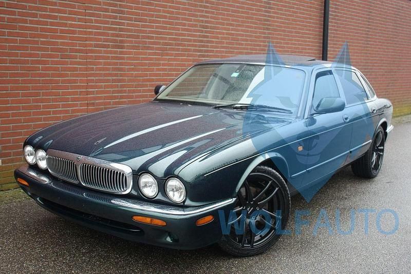 Grün Gebraucht 2000 Jaguar XJ Sovereign Limousine | 5.895 € (Guter Preis) - Bild 1/4
