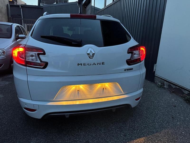 Gebraucht Renault Mégane GrandTour GT 160 PS (117 kW) 2011 Weiß Kombi