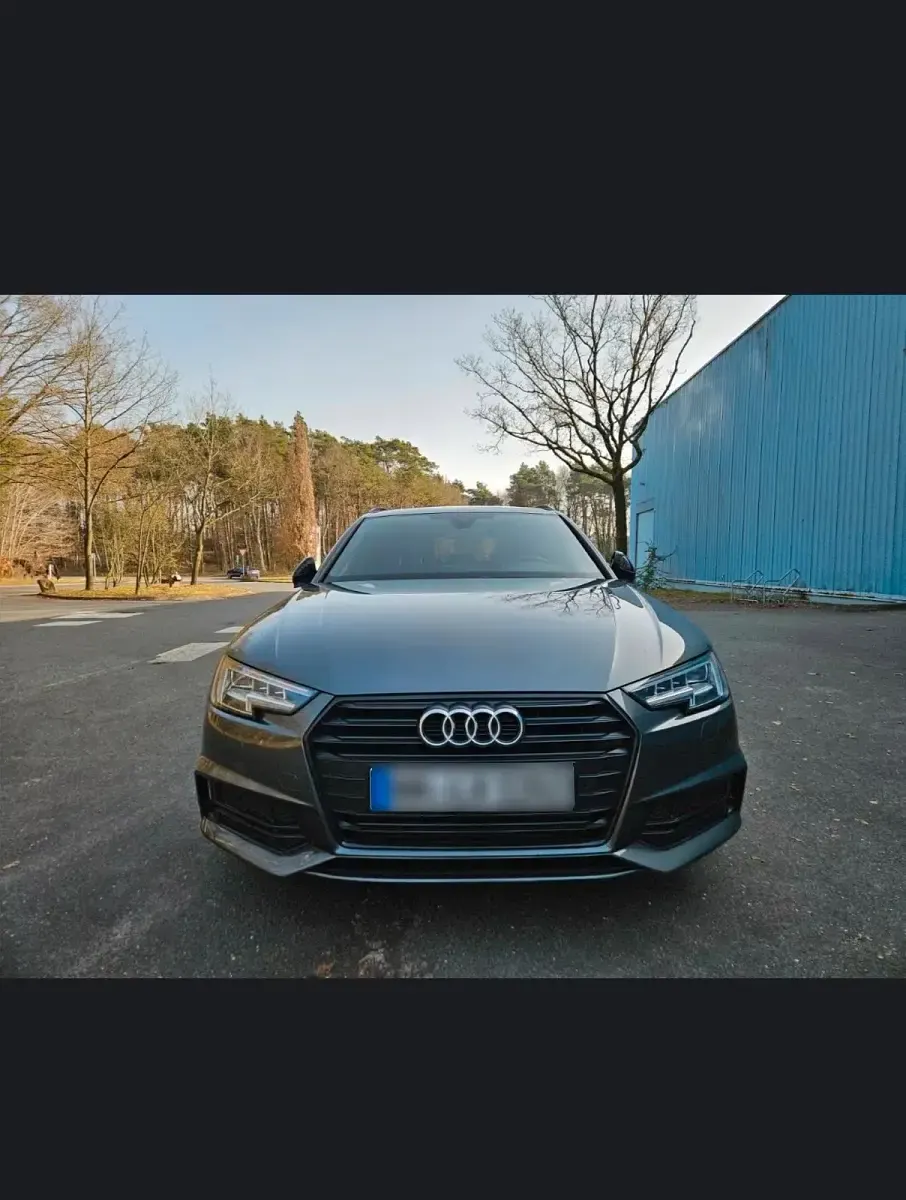 Gebraucht Audi A4 Sport 190 PS (139 kW) 2018 Grau Kombi